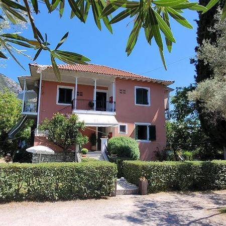 Villa Petros Nydri  Eksteriør billede
