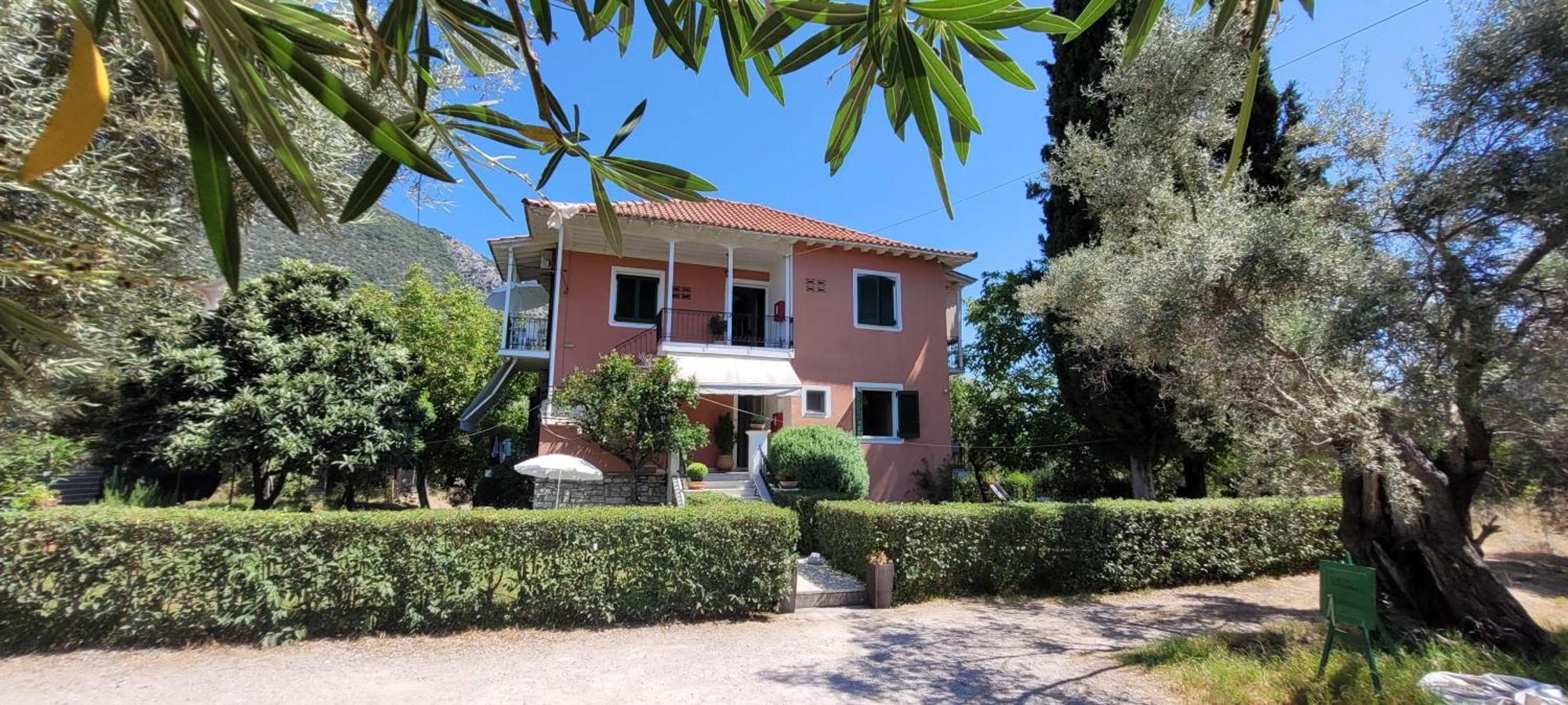 Villa Petros Nydri  Eksteriør billede